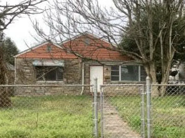 2315 Kanawha Ter, Saint Albans, WV 25177