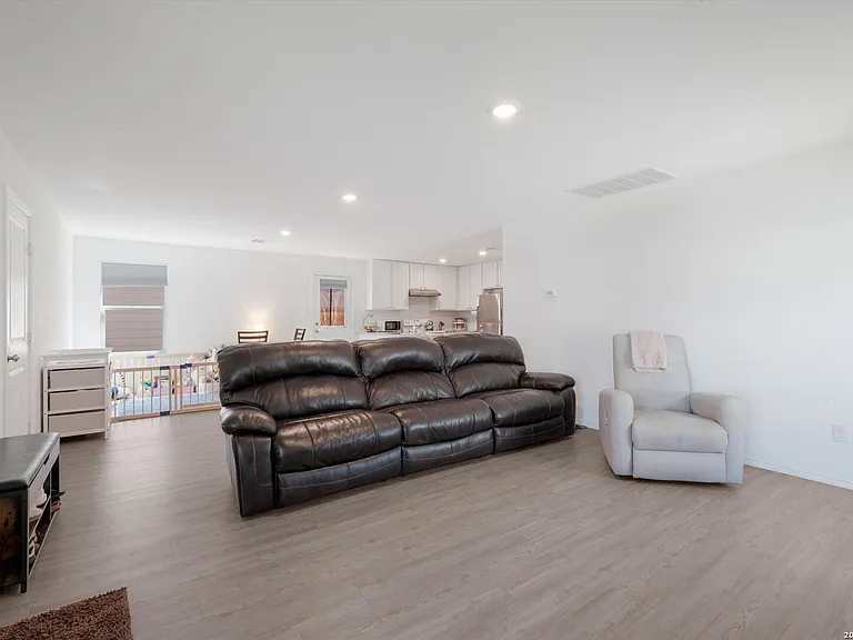 6422 Magee Run — Photo 24