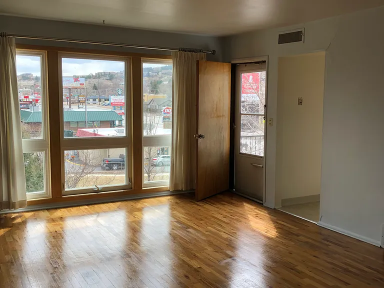 728 Saint Charles St #3 — Photo 7