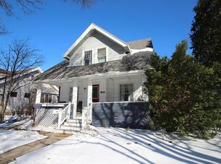 2772 S Linebarger Ter, Milwaukee, WI 53207