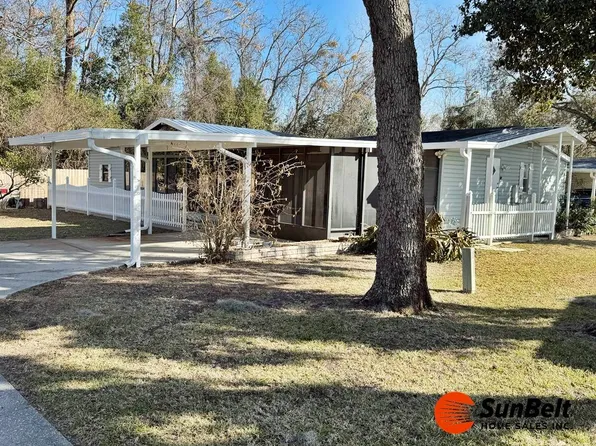 150 Woodland Dr, Leesburg, FL 34788