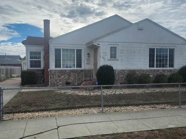 3332 Center Ave, Richmond, CA 94804