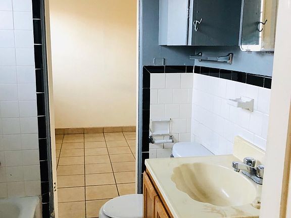 2nd image of 3912 Polk Ave APT 2