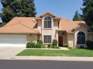 2009 Canyon Lake Dr, Modesto, CA 95355
