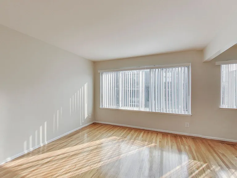 1220 Hayes St #1 — Photo 9