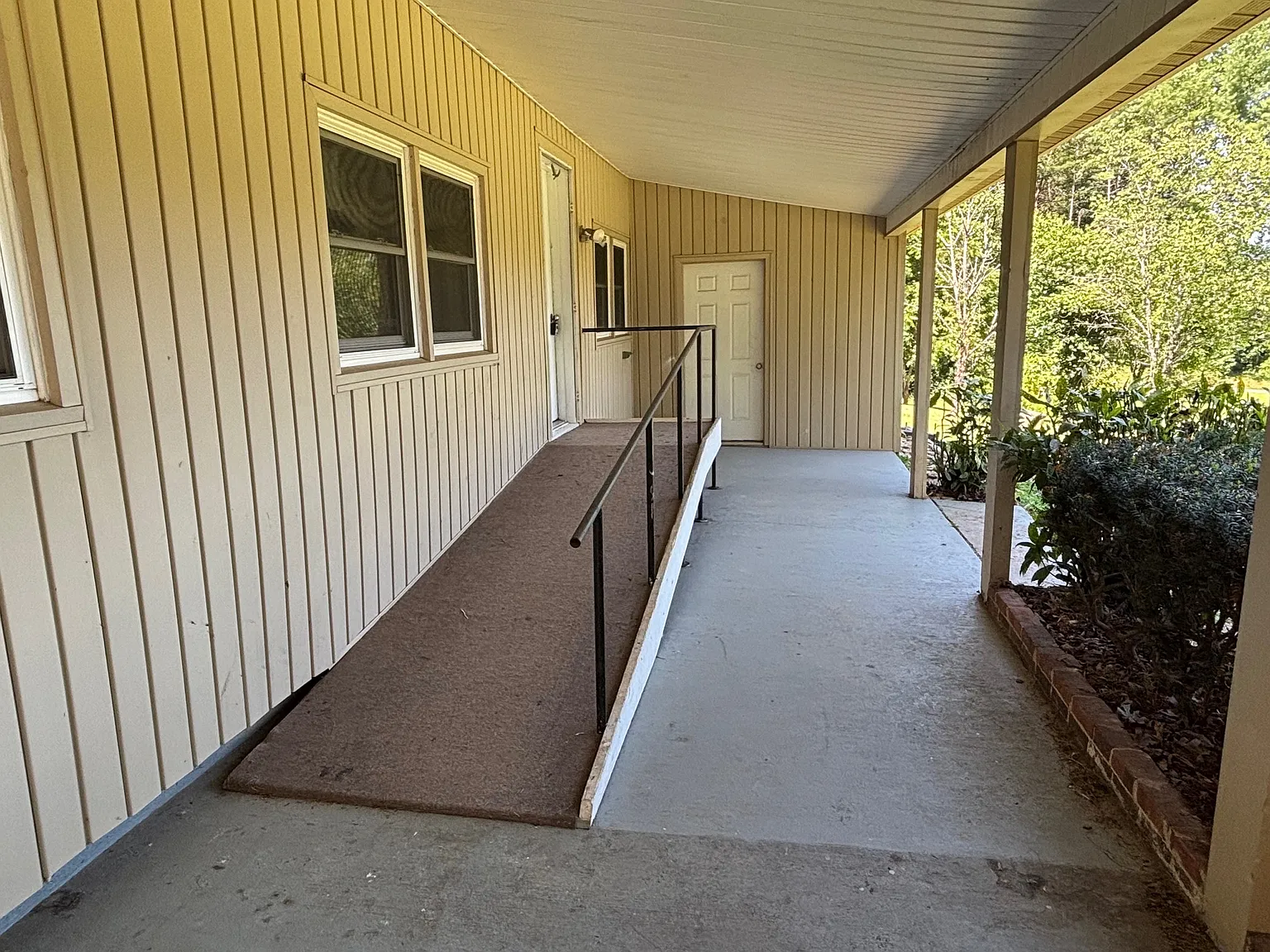 3 bed, 1701 sqft, $1,750 — Photo 3