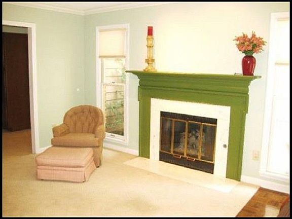 3rd image of 9111 Wesley Pl