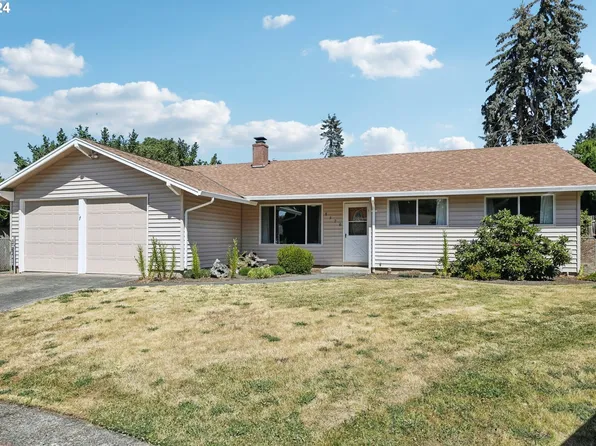 8670 SW Comanche Way, Tualatin, OR 97062