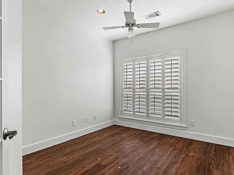4830 Cedar Springs Rd #3 — Photo 7