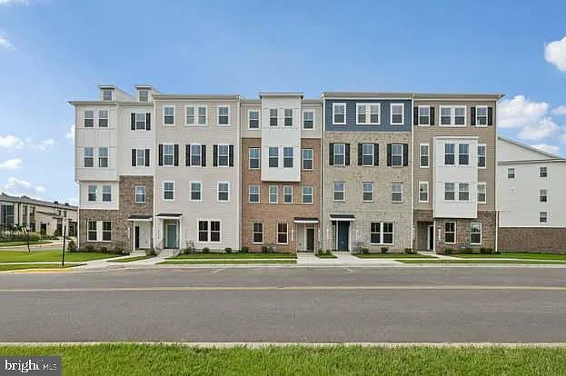 9305 Bathgate Ct — Photo 3