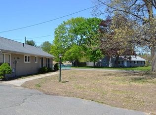 78 Shady Brook Ln, Springfield, MA 01118