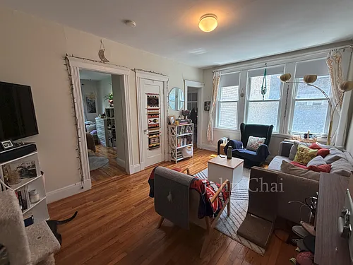 1626 Commonwealth Ave Photo 1