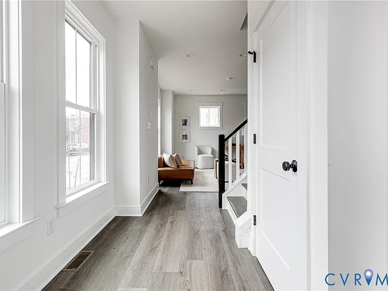 1823 W Cary St #A — Photo 2