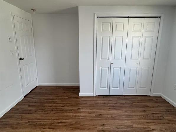 375 Whiton Street image 10 of 20