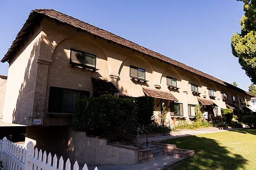 Magnolia Apartments Photo 1