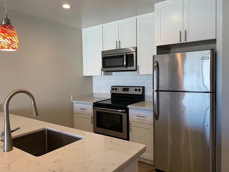 355 24th Ave #301 — Photo 3