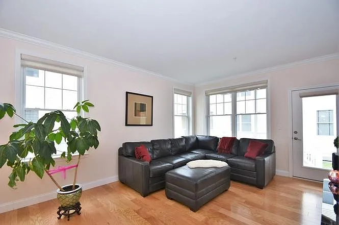 855 Main St #33 — Photo 4