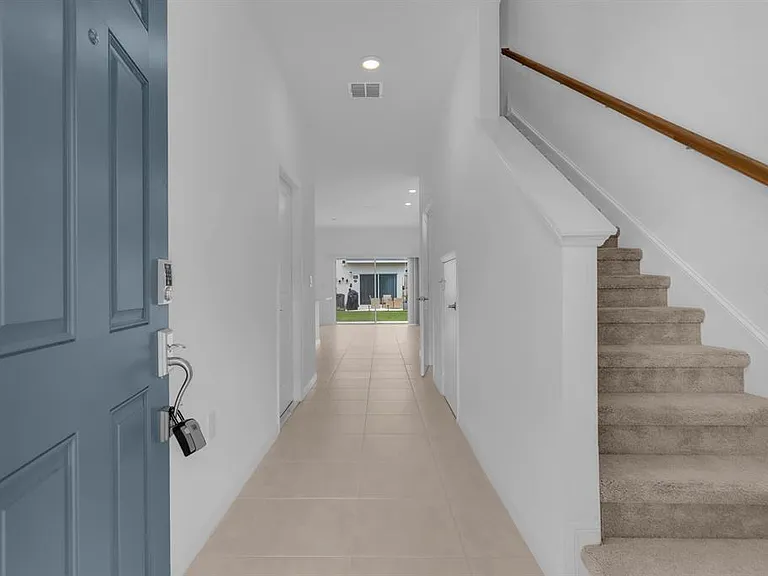 3010 Canary Ave — Photo 43