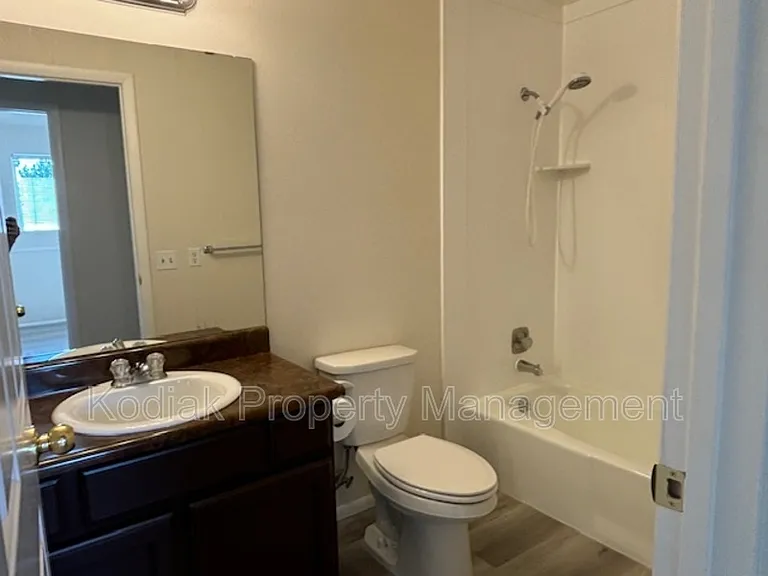 9694 S Stonehaven St — Photo 15