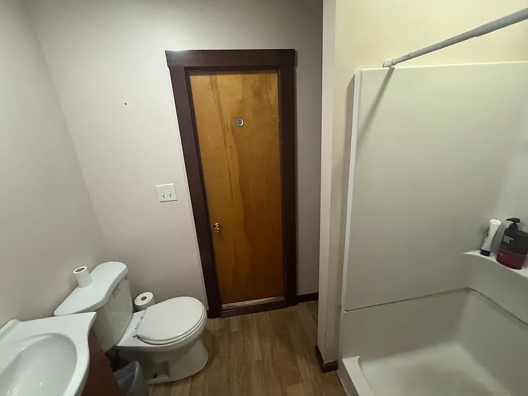 605 W Friedman St — Photo 1