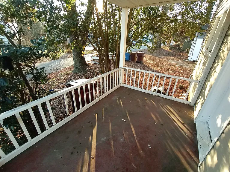 840 Orville Ave — Photo 9