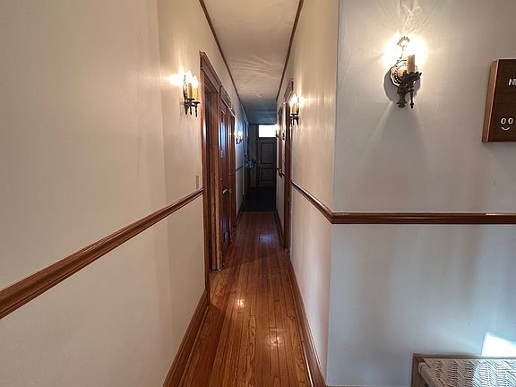5th image of 1220 Elmwood Ave APT 3S