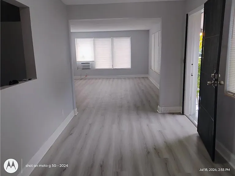 4321 Hallandale Beach Blvd — Photo 15