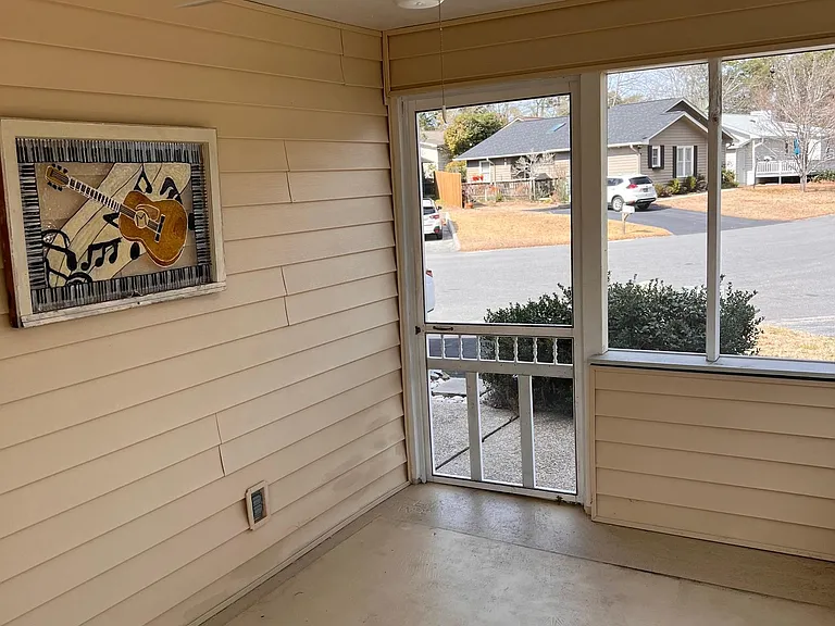 4331 Princeton Dr — Photo 13