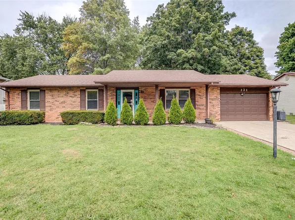 321 Harvest Ln, Swansea, IL 62226