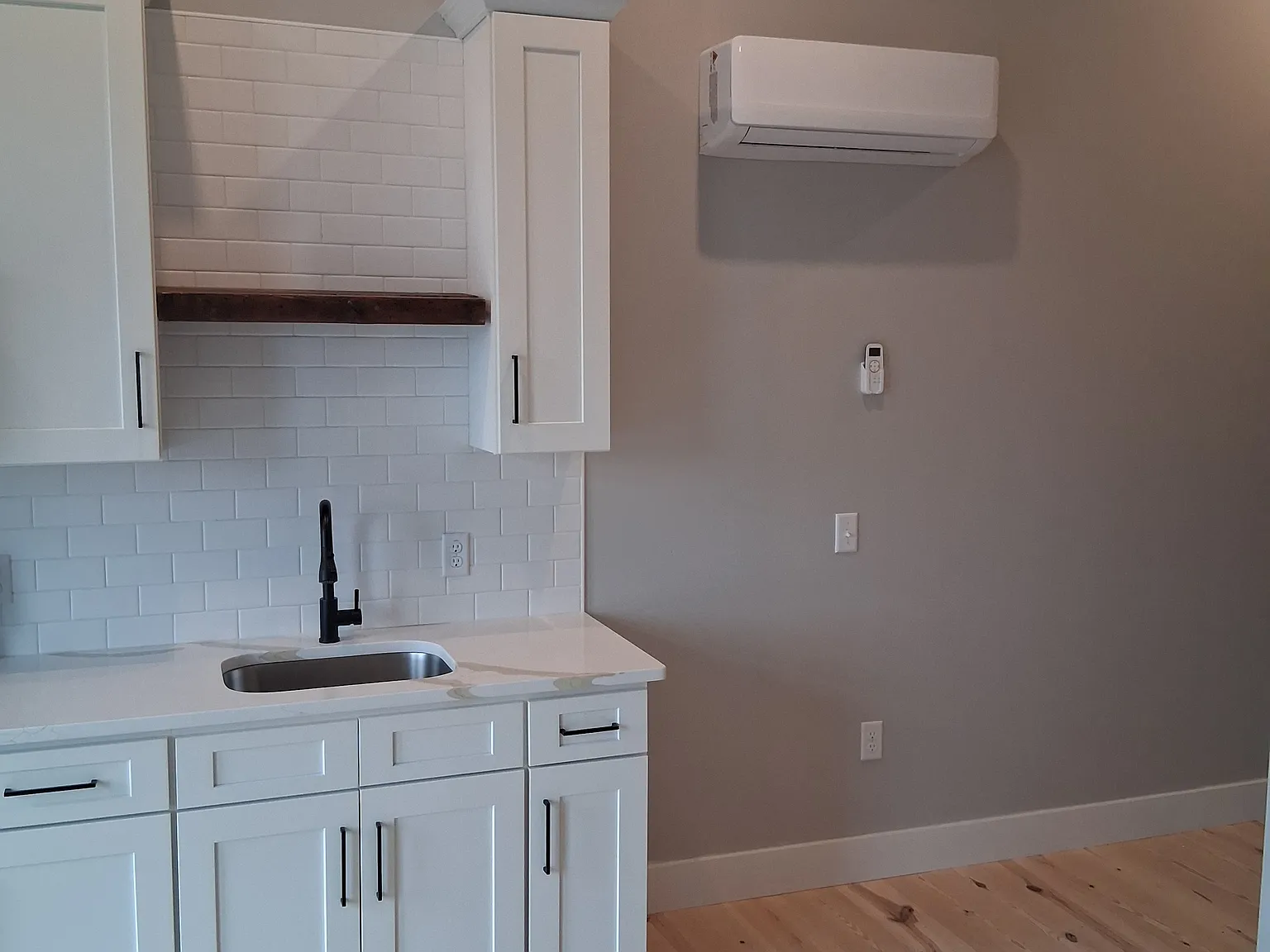 Studio, 350 sqft, $1,325 — Photo 4