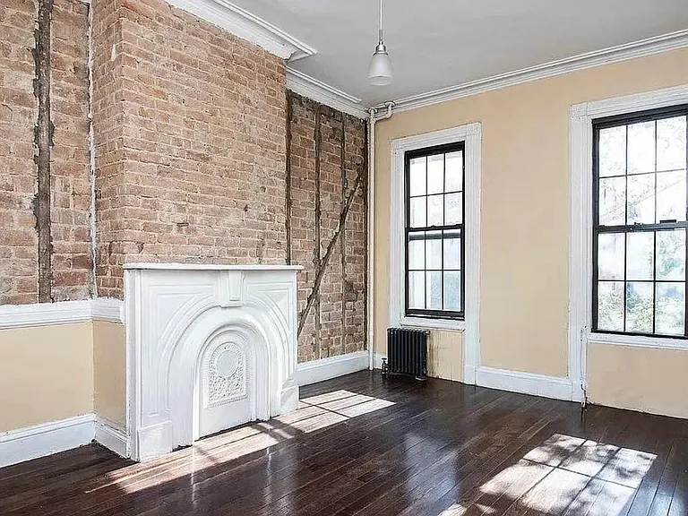 71 Grand Ave #2R — Photo 6