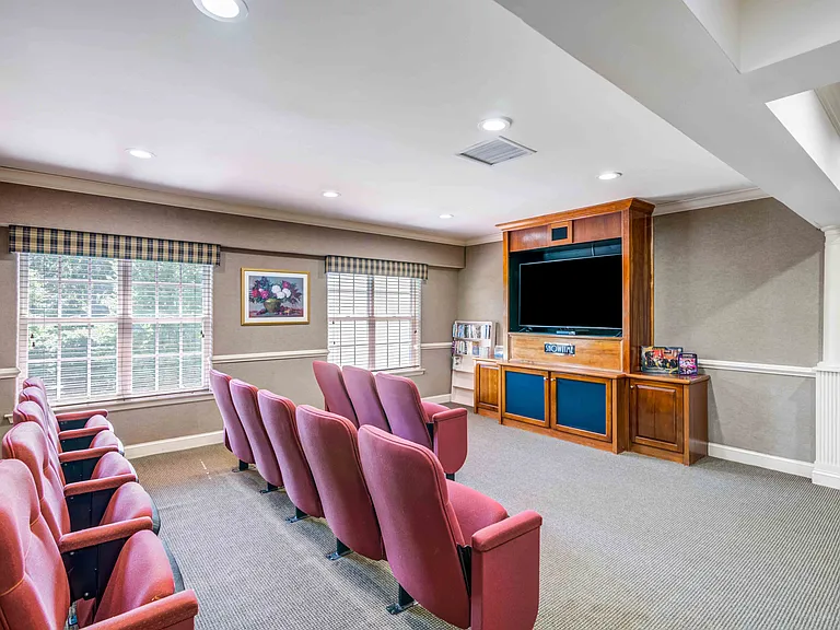 The Horizons at Franklin Lakes Apartment Homes — Photo 19