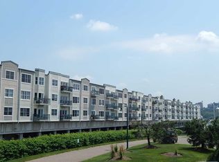 128 The Promenade #128, Edgewater, NJ 07020