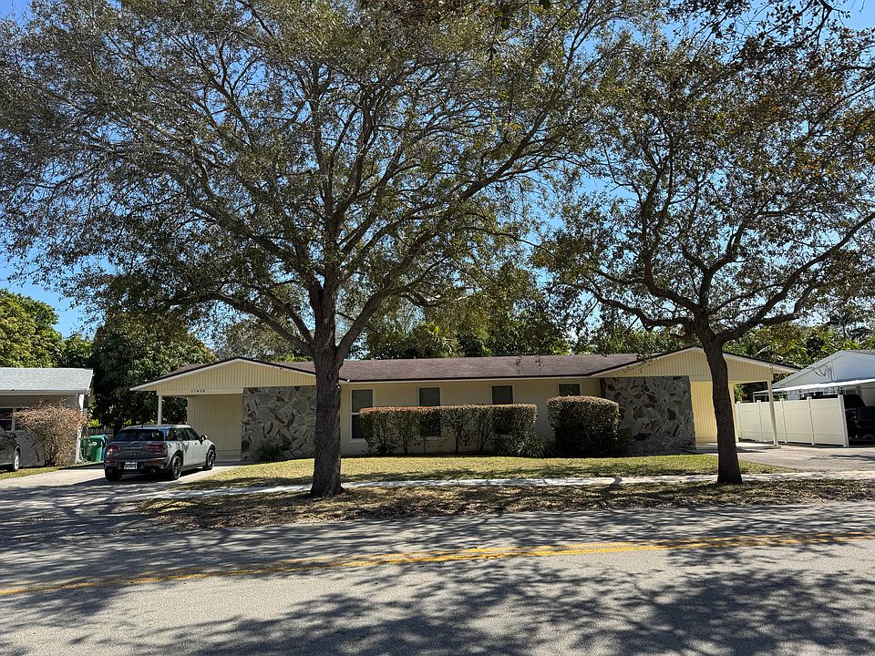 Front of the home. This duplex is on the right.