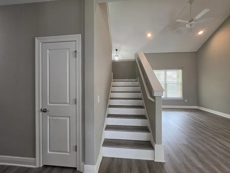 2331 Hadleigh Hills Ct — Photo 16