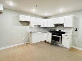 188 Lafayette St #204, Paterson, NJ 07501
