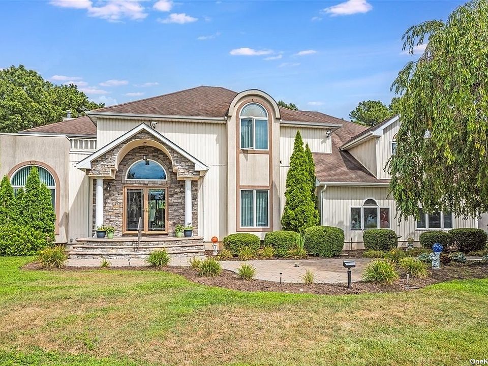 14 Rolling Hills Drive, Nesconset, NY 11767 Zillow
