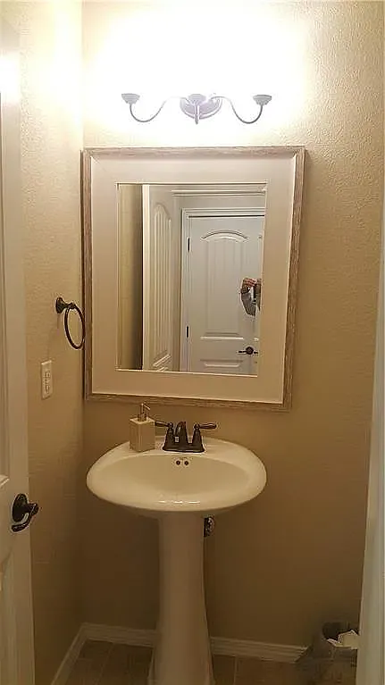 3829 Loma Reina Way — Photo 4