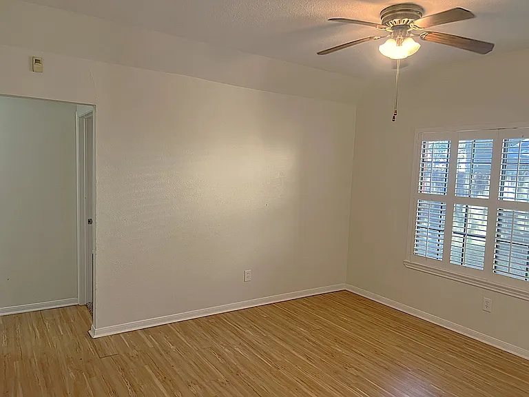 3307 Golden Willow Dr — Photo 12