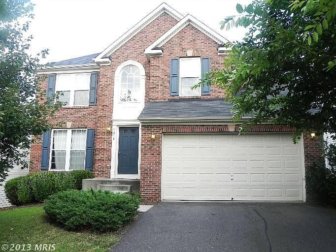1st image of 1016 Riverdale Cir