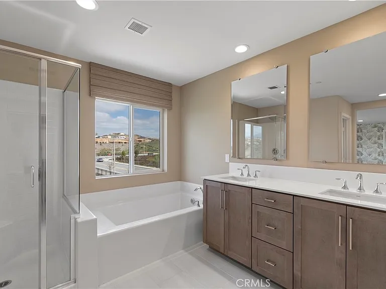 11909 Price St — Photo 12