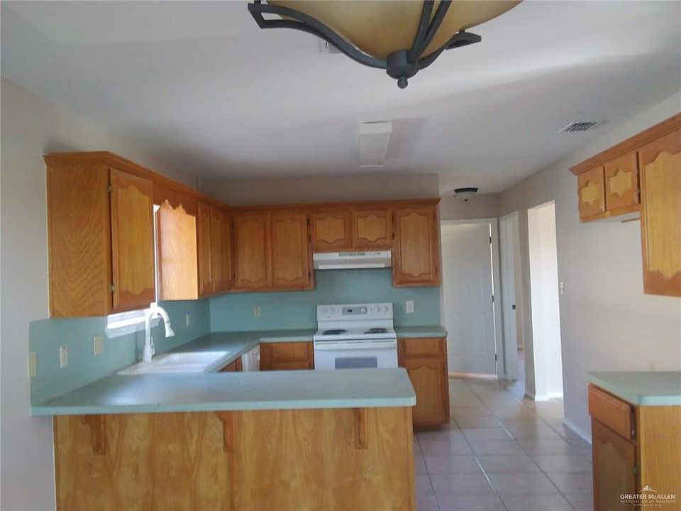2nd image of 7409 N 40th St