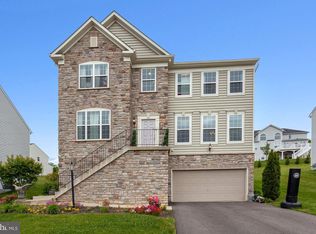 3028 Landing Eagle Ct, Woodbridge, VA 22191