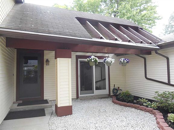 2nd image of 1908 Thornhill Dr