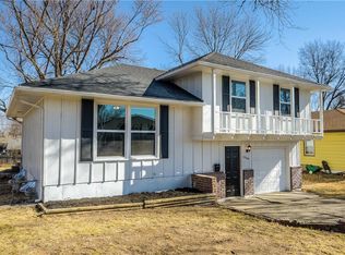 15300 E 36th Ter S, Independence, MO 64055