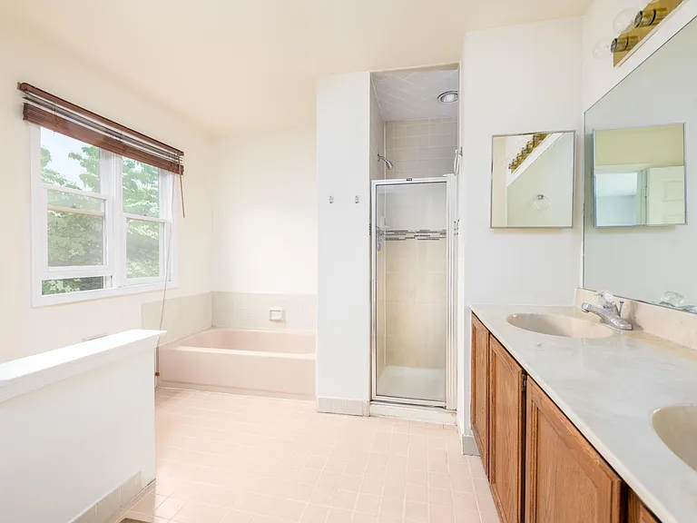 77 Bunker Hill Ct — Photo 7