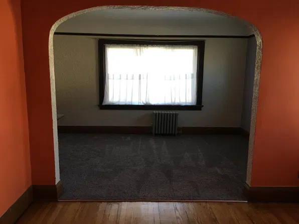 (undisclosed Address), Milwaukee, WI 53207