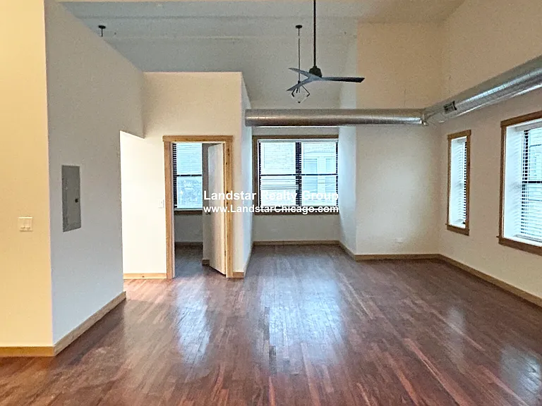4611 S Ellis Ave #301 — Photo 3
