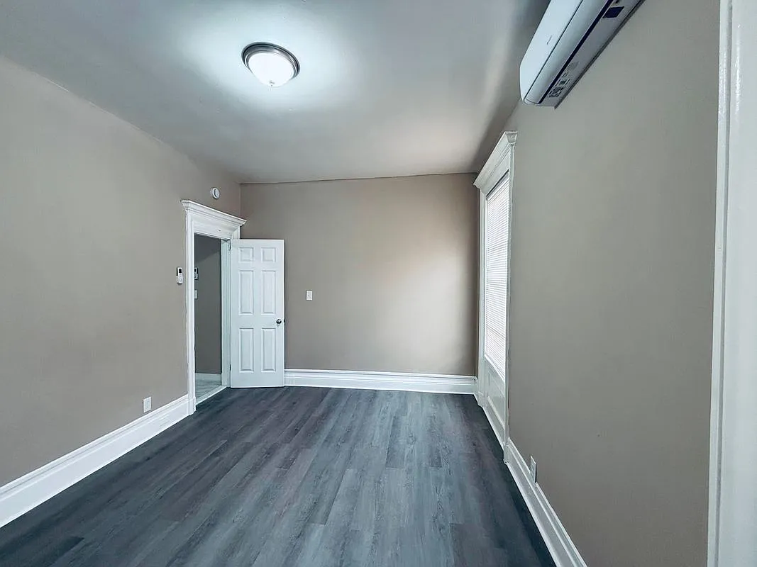 1 bed, 1.0 bath, 1468 sqft, $2,734 — Photo 4