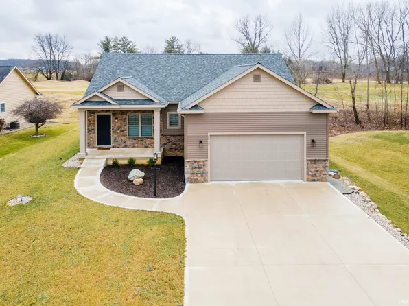 2845 E Turnberry Rd, Winona Lake, IN 46590